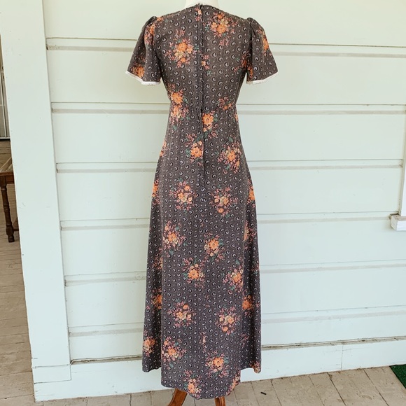 SOLD 70s Terri Petites Flutter Sleeve Dress - Picture 3 of 7